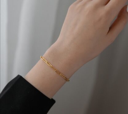 gold chain bracelet