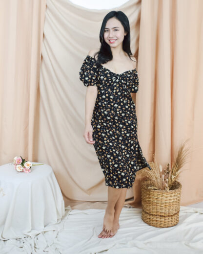 Martina Midi Dress with Slit, Knotted Neckline in Dark Daffodil - Image 4