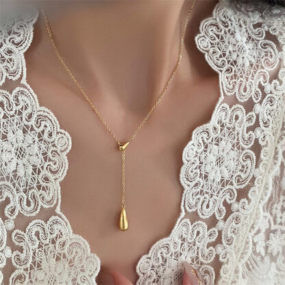 teardrop necklace, gold necklace