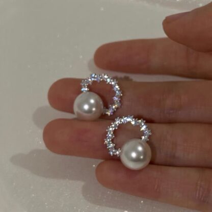 pearl earrings, silver earrings