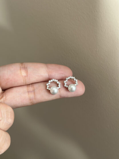 pearl earrings, silver earrings