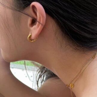 chunky gold hoops