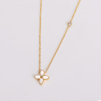 clover necklace