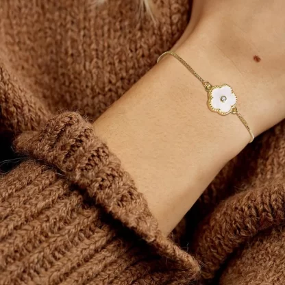 clover bracelet - white