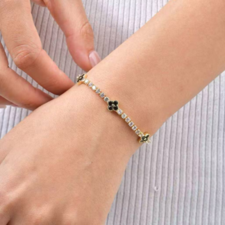 clover tennis bracelet